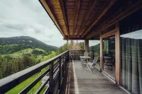 Holzhotel Forsthofalm - Mountain view