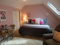 The Seasons Inn at Nicks Place Hotels in Washington Township