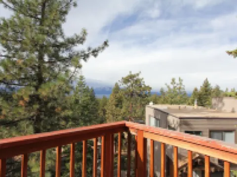 Lvc0615 - Lake Therapy Hotels in Zephyr Cove–Round Hill Village