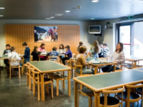 Auberge de Jeunesse de Mons Hotéis em Mons