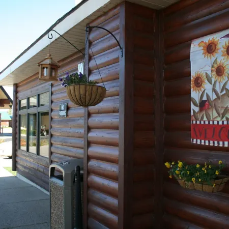 Yellowstone Lodge