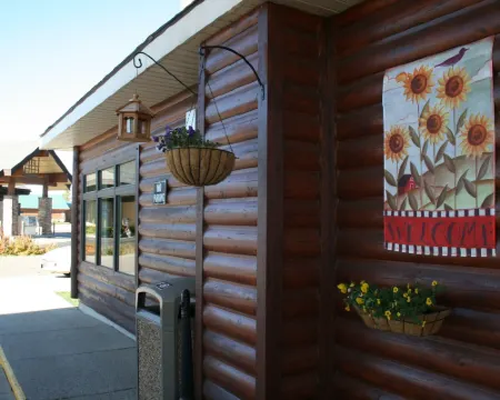 Yellowstone Lodge Hotels in West Yellowstone