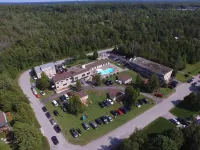 Sauble Beach Lodge - Motels