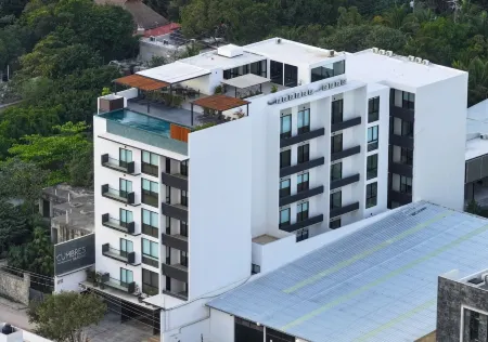 Cumbres Gardens Cancún Отели рядом с достопримечательностью «Ka'Yok' Planetario de Cancun»