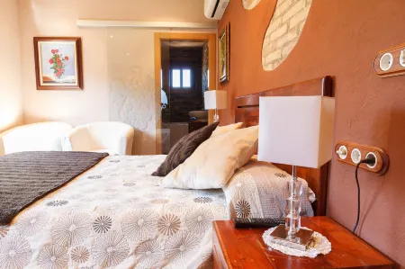 El Molí de Pontons Suites Con Jacuzzi Spa Отели в г. Айгуамурсия