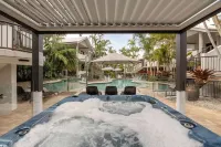 Outrigger Bay