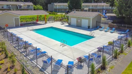 Ocean Trails Resort Отели в г. Nanaimo E