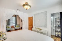 Sanford Home w/ Gas Grill: Walk to Historic Dtwn! - 3-Star