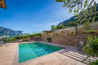 Vineus Tramin Hotels in Auer