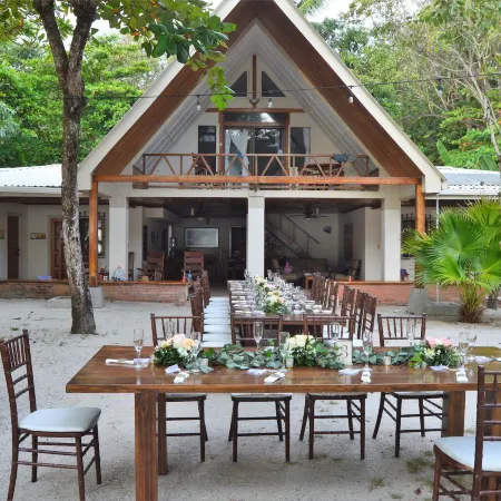 Casa Cecilia Beach Front