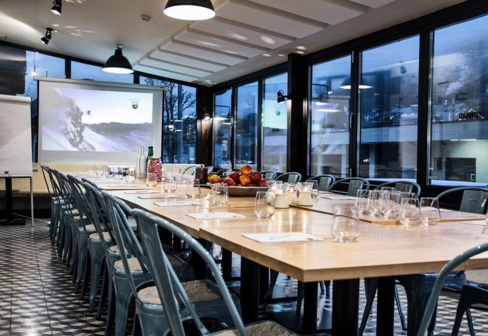 3. 스키 로지 엥겔..