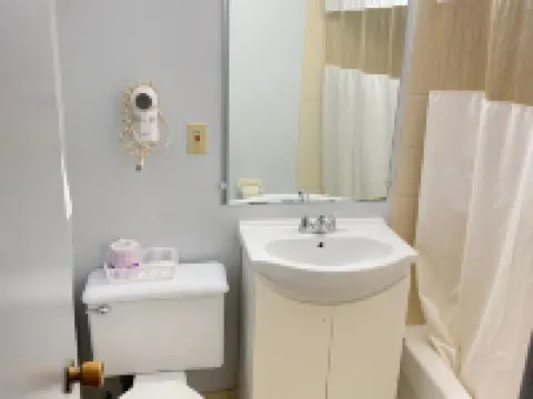 Liberty Inn Hotels in Clarington