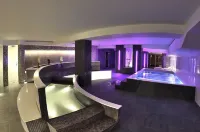 Hotel Kandahar - 4-Star