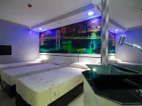 Motel Fest (Adults Only) โรงแรมในซานโต อันเดร