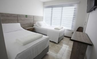 Ari Hotel