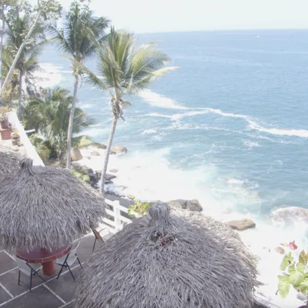 Traditional Sierra Leon Oceanfront Rooms
