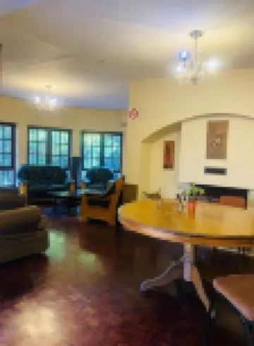Rosebank Lodge & Backpacker