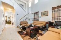 Spacious Turlock Home ~ 1 Mi to University! - Homestays