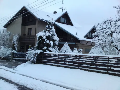 烏爾裡奇私人公寓 利貝雷茨住宿飯店