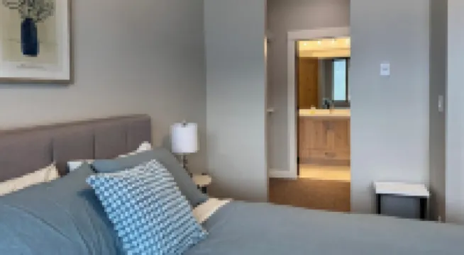 Powder Heights #25 2 Bedroom Home Hotels in Sun Peaks