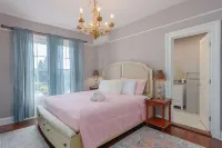The Warwick Inn Boutique Amity Room 3 an Hour from NYC Hotels in Warwick