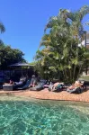 Somewhere to Stay Backpackers - piscina