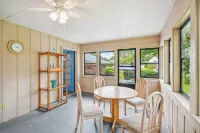 6 Mi to Beach: Myrtle Beach Escape w/ Sunroom! - Homestays
