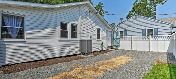 The Blue Crab Cottage - 3 Blocks from the Beach! Hotel a Colonial Beach