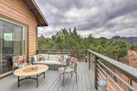 'Elkwood Lodge' Star Valley Cabin w/ Hot Tub - Pet friendly