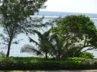 Grand Cayman - Luxury 2 bedroom & 2 bathroom condo, wonderful sea view terrace