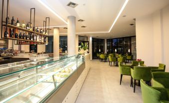 REGINA GARDEN HOTEL