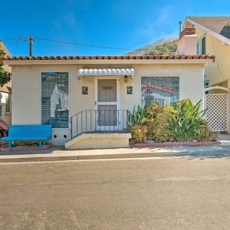 Avalon Escape Everything Within Walking Distance!