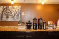 家居旅館林中酒店 鄰近沃爾瑪的酒店