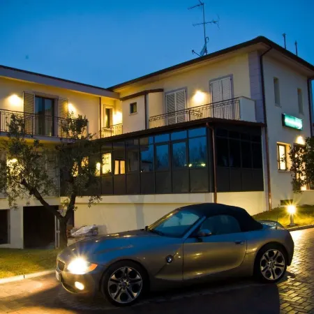 Hotel Main Street