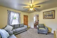 Cozy Helper Home w/ Fenced Yard, Pets Welcome