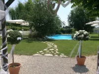 La Vie en Rose Resort Hotels in Flaibano