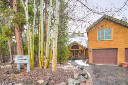 Beautiful 5Br Home at the Ranch - Kids Ski Free! Condo