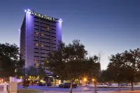 DoubleTree by Hilton Albuquerque Hotel a 
