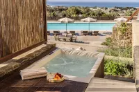 Ela Tinos - Hot Tub