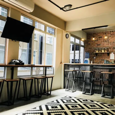 The Good Travelers Hostel - KL Airport