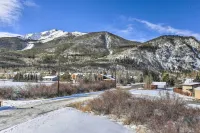 Walk to Frisco Marina! Spacious Family Retreat - Parkering