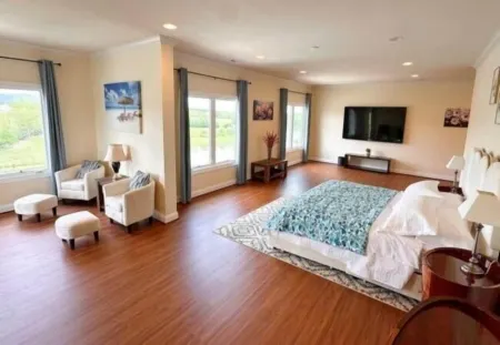 The Inn at Grass Roots Hill Отели в г. Бакмарш