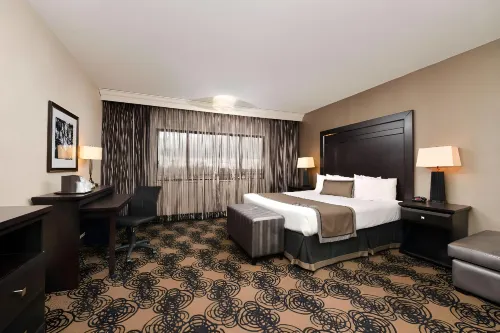 Best Western Plus Midwest Inn