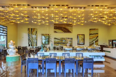 Aziza Paradise Hotel