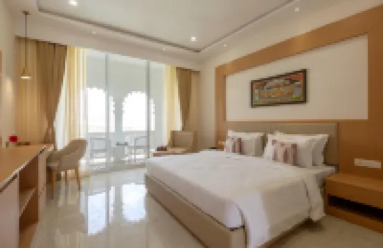 斯特林阿拉瓦利烏代布爾