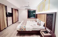 Hotel Everest Residency