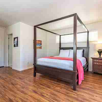 Oceanfront Property in La Jolla Rooms