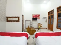 RedDoorz @ Ndalem Eyyang Syariah Stasiun Klaten