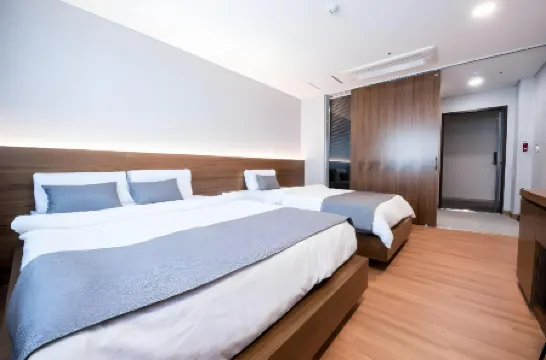 Silla Boutique Hotel Premium