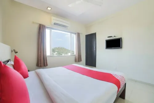 Shree Vilas Hotel